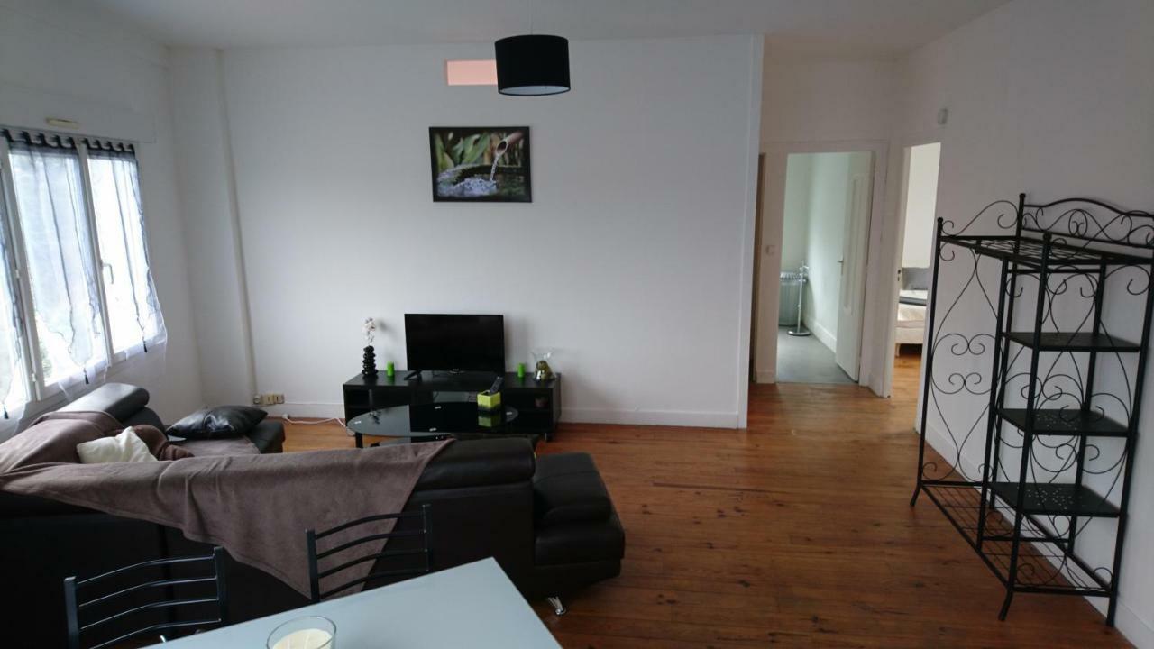 appartement de 79 m² à 500 mètres de la cure Jonzac Exterior foto